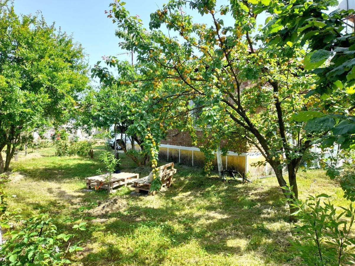 Chateau Sukaj Ljaknasi Esterno foto
