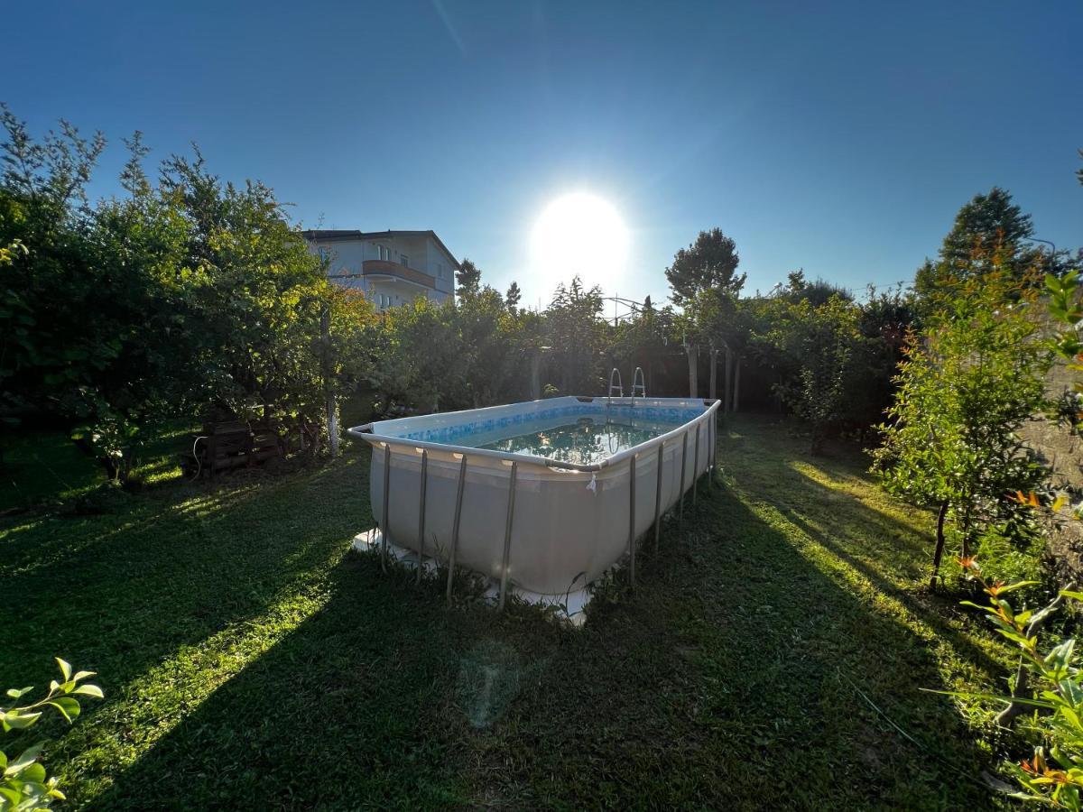 Chateau Sukaj Ljaknasi Esterno foto