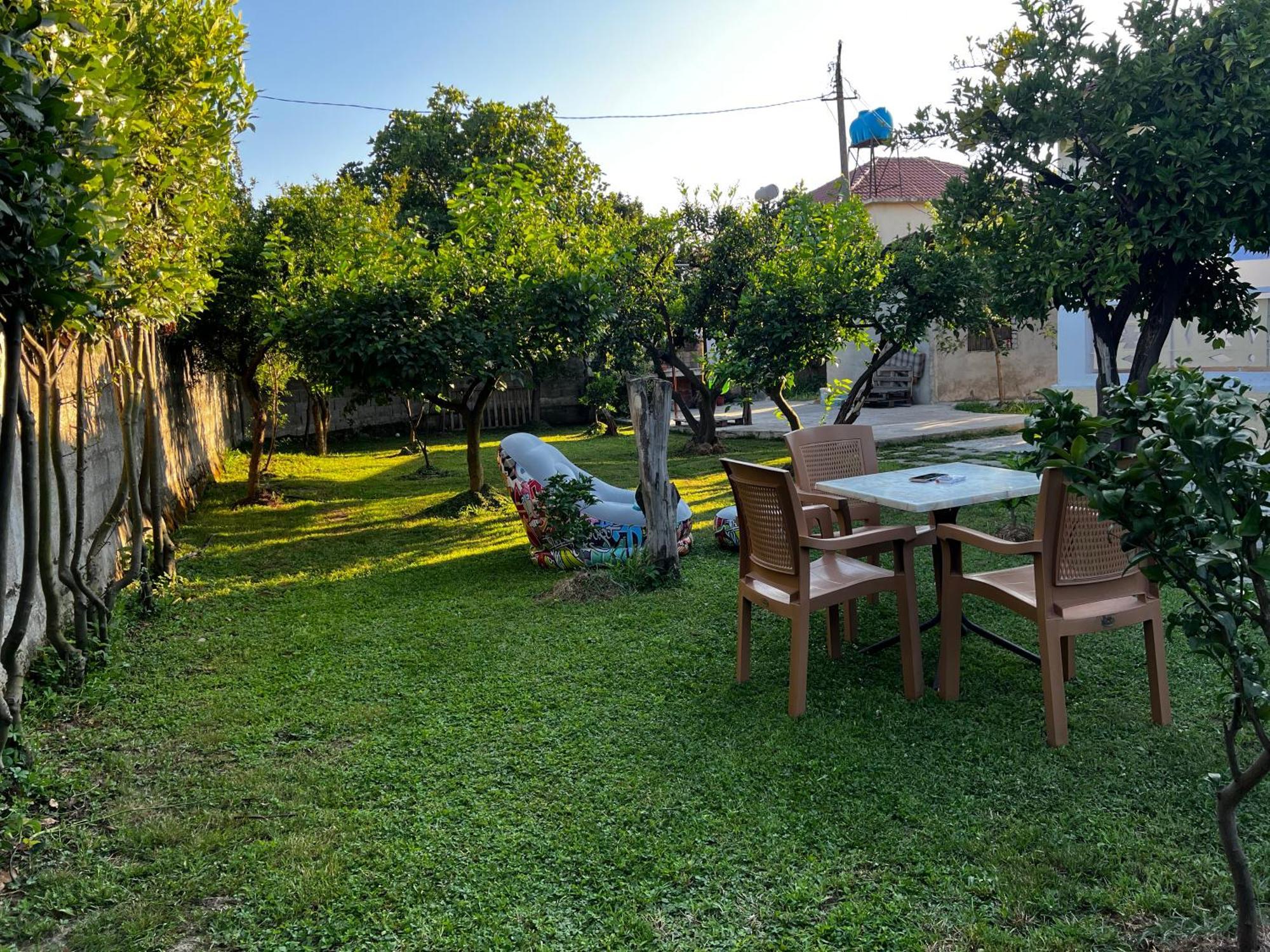 Chateau Sukaj Ljaknasi Esterno foto